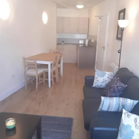 The Anchorage Bar And Accommodation Carrick on Shannon