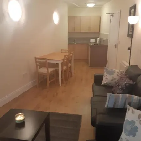 The Anchorage Bar And Accommodation Apart Otel Carrick on Shannon